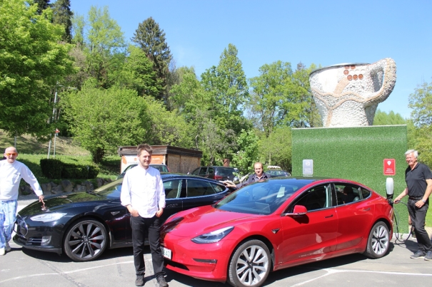 Tesla-Ladestation für E-Autos